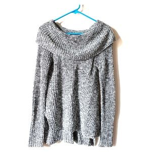 Cowl neck, knit sweater 🧶